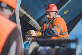 Electricista trabajando en changas en Argentina - Changas YA