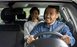 Persona realizando servicios de transporte